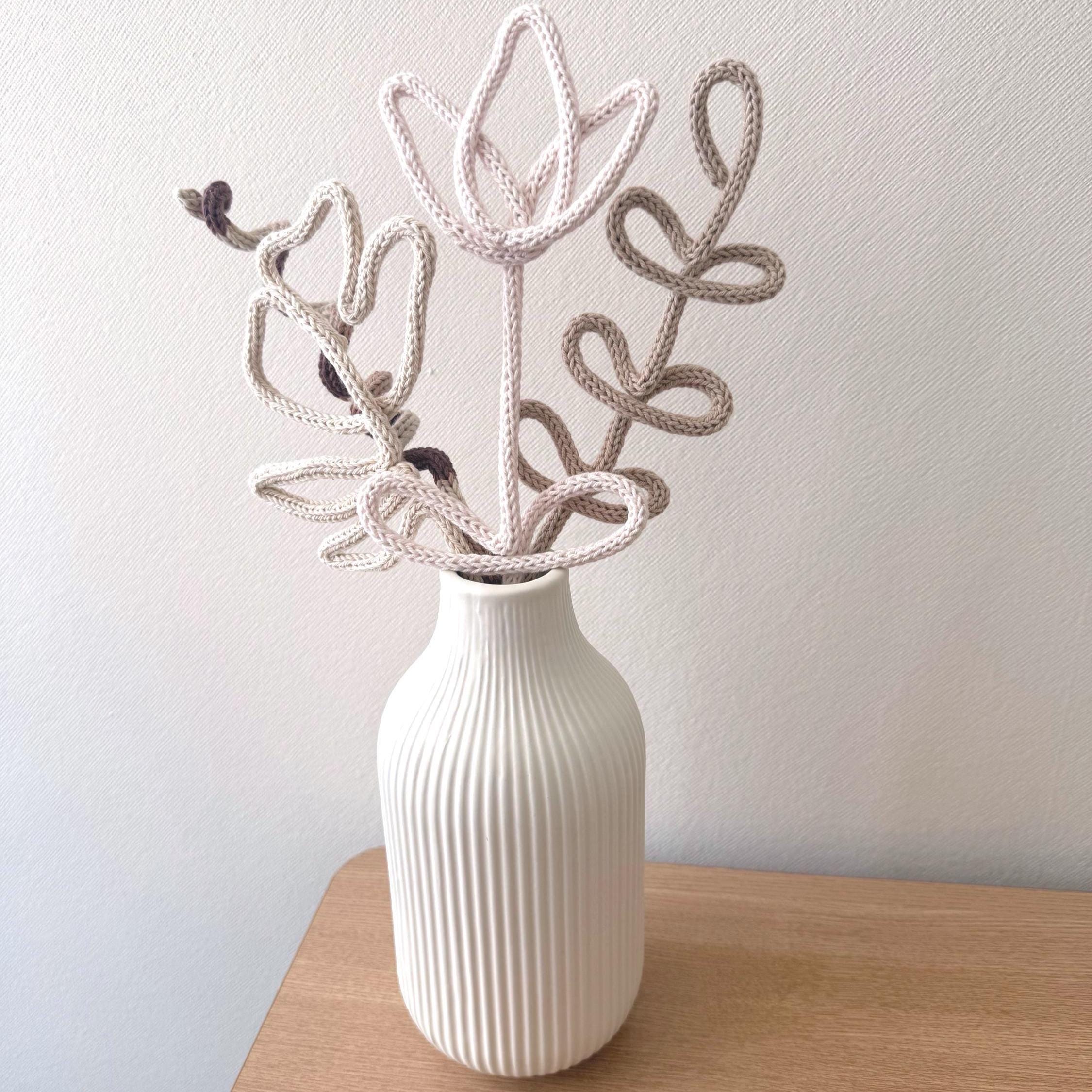 Flores Eternas Tejidas en Tricotín | Ramo Decorativo Hecho a Mano | Bouquet Artesanal Minimalist