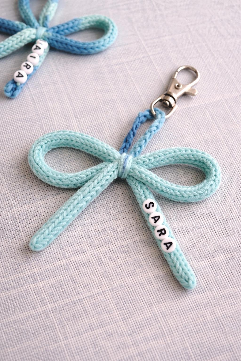 Llavero de Lazo Personalizado Hecho a Mano | Tricotín I-Cord | Accesorio Artesana