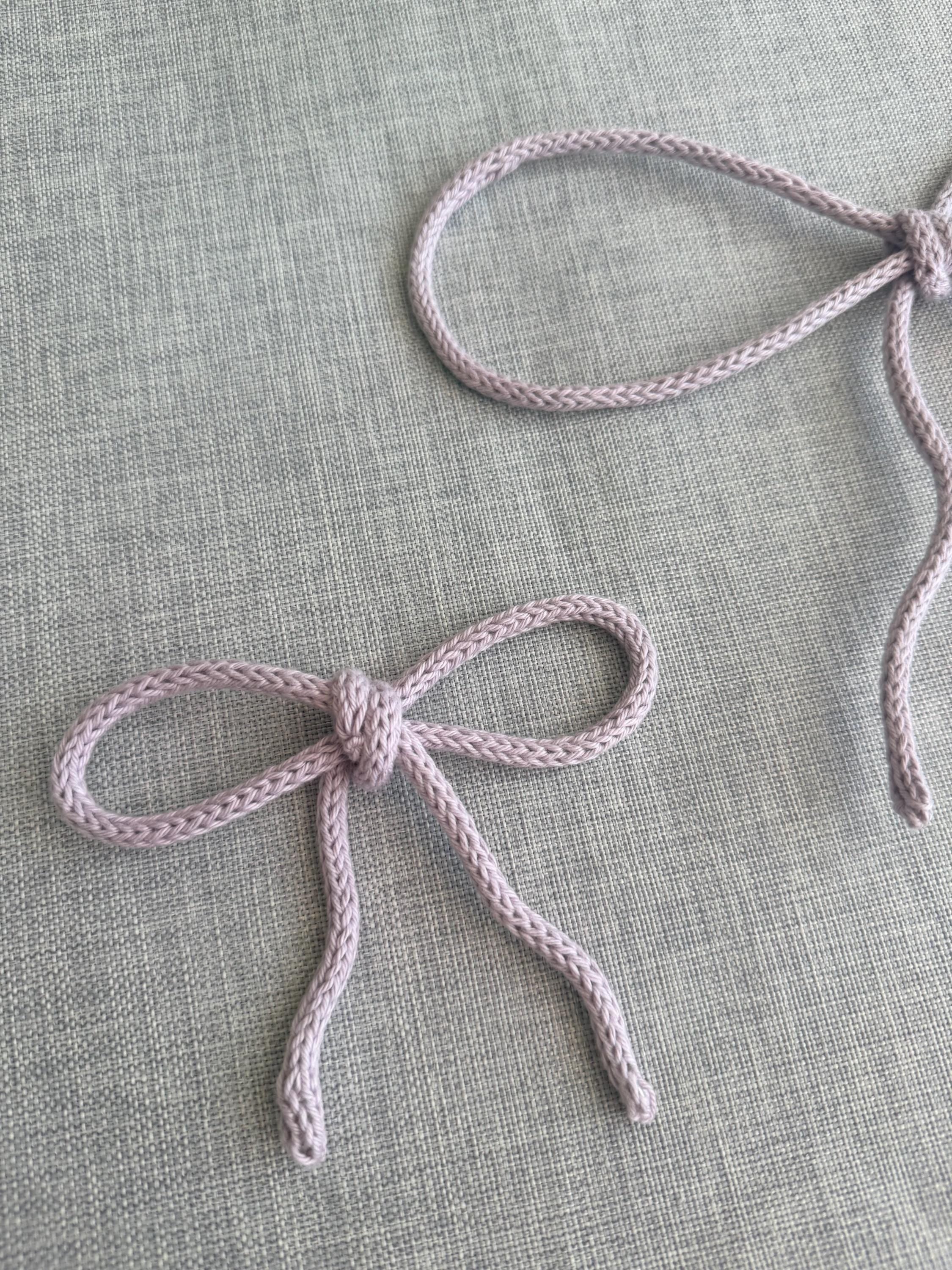 Pack Lazos Decorativos Tricotín Hechos a Mano | Decoración Infantil Minimalista | Regalo Artesan