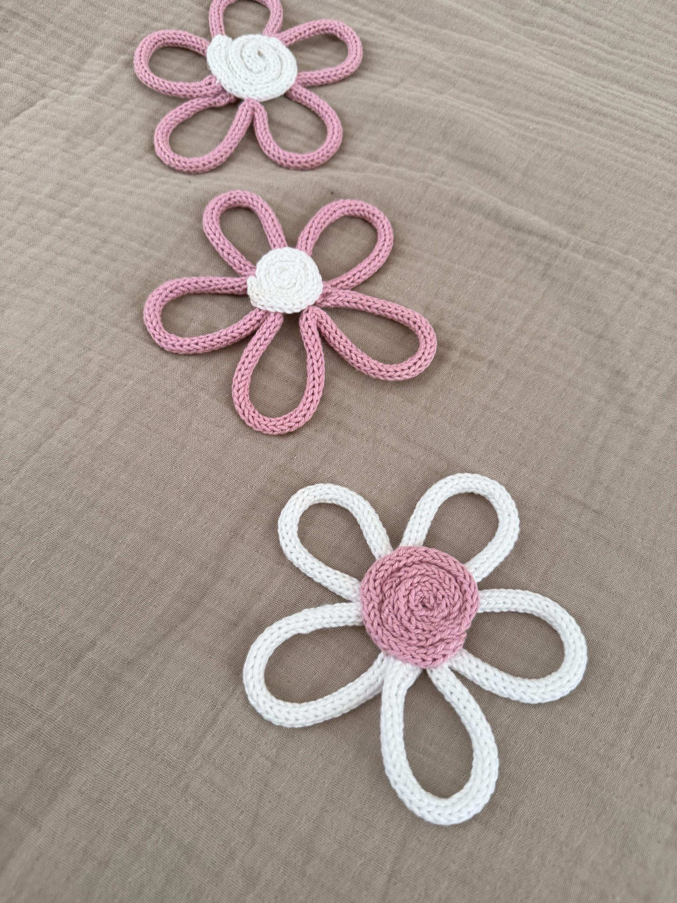 Flores en Tricotín con Alambre Interior | Decoración Floral Hecha a Mano | Baby Shower y Event