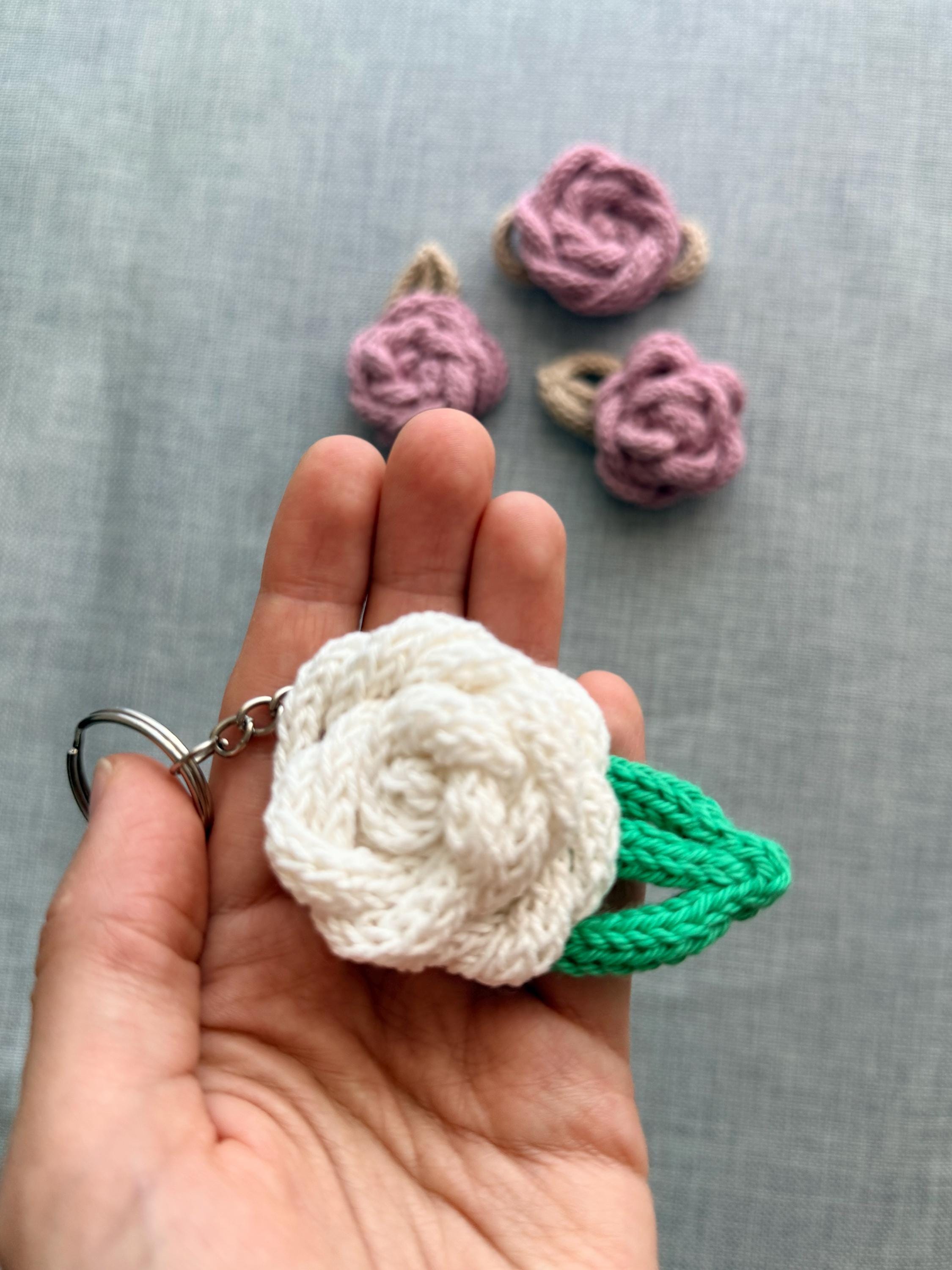 Pack Llaveros Flor con Hojas en Tricotin | Hecho a Mano | Regalo Baby Shower y Cumpleaño