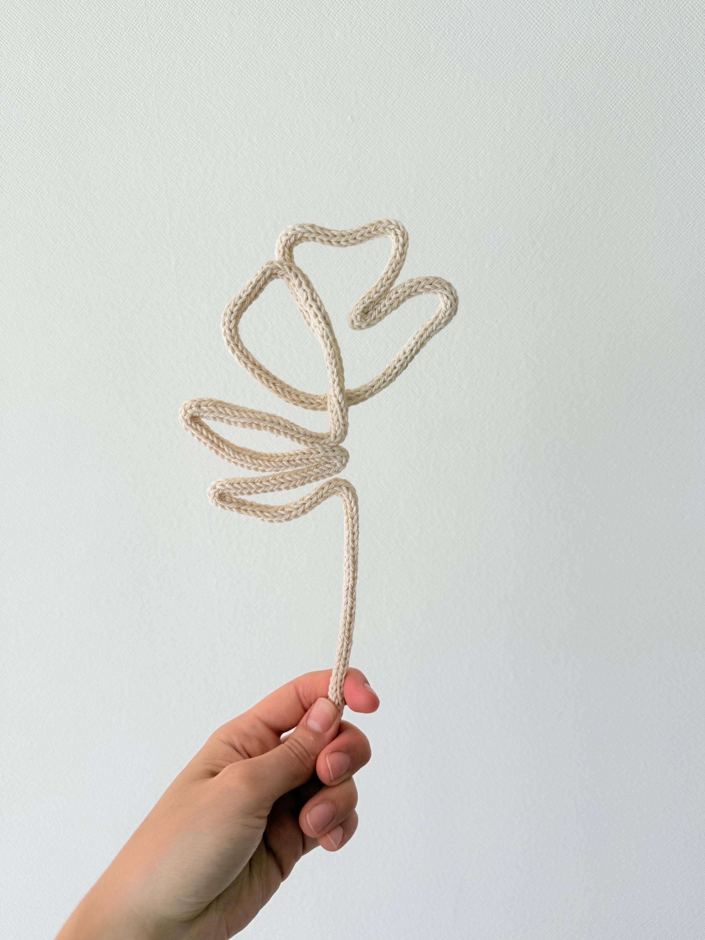 Ramo de Flores Tejidas Eternas en Tricotín | Regalo para Mamá, Novia o Mujer Especial | Bouquet Artesan