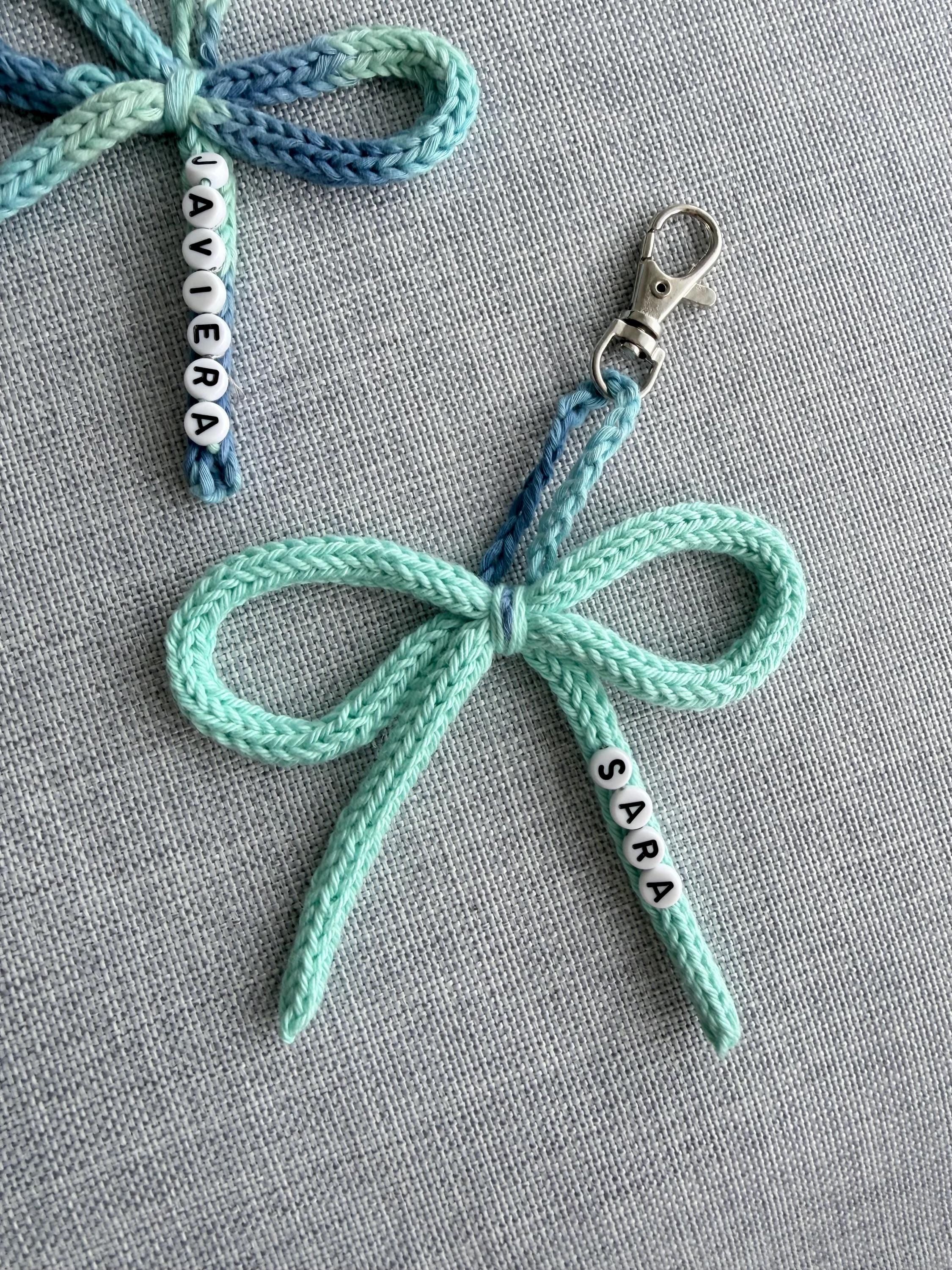 Llavero de Lazo Personalizado Hecho a Mano | Tricotín I-Cord | Accesorio Artesana